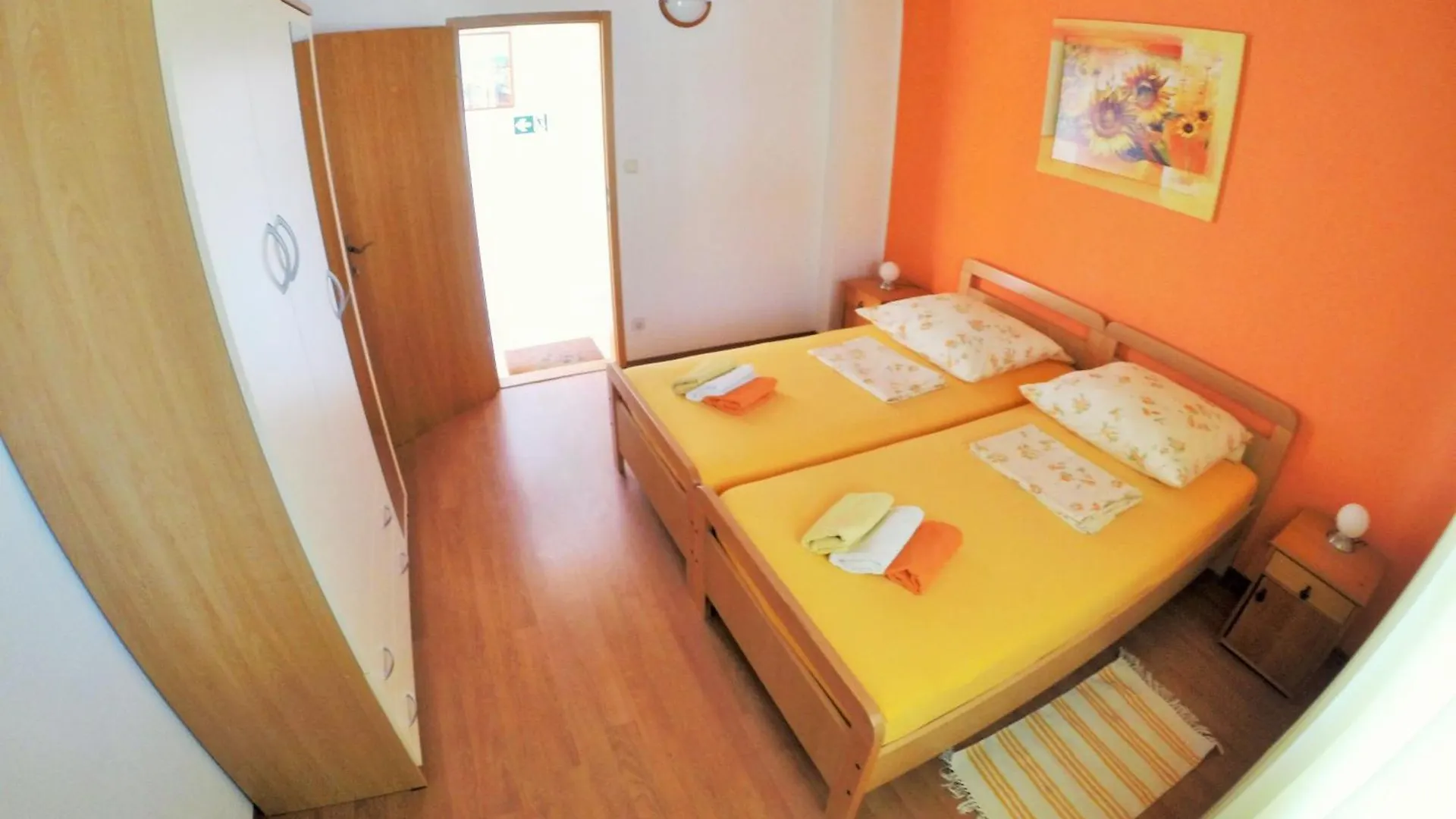 Wohnung Mit Grill, Terrasse Und Garten Trogir