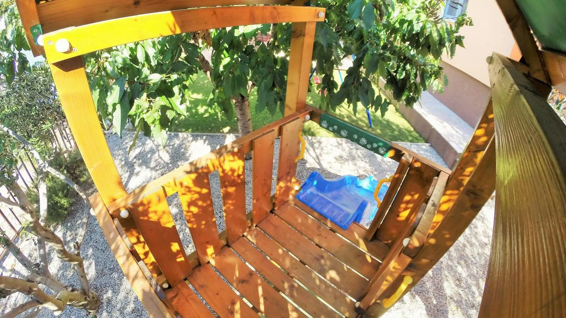 Apartamento Wohnung Mit Grill, Terrasse Und Garten Trogir